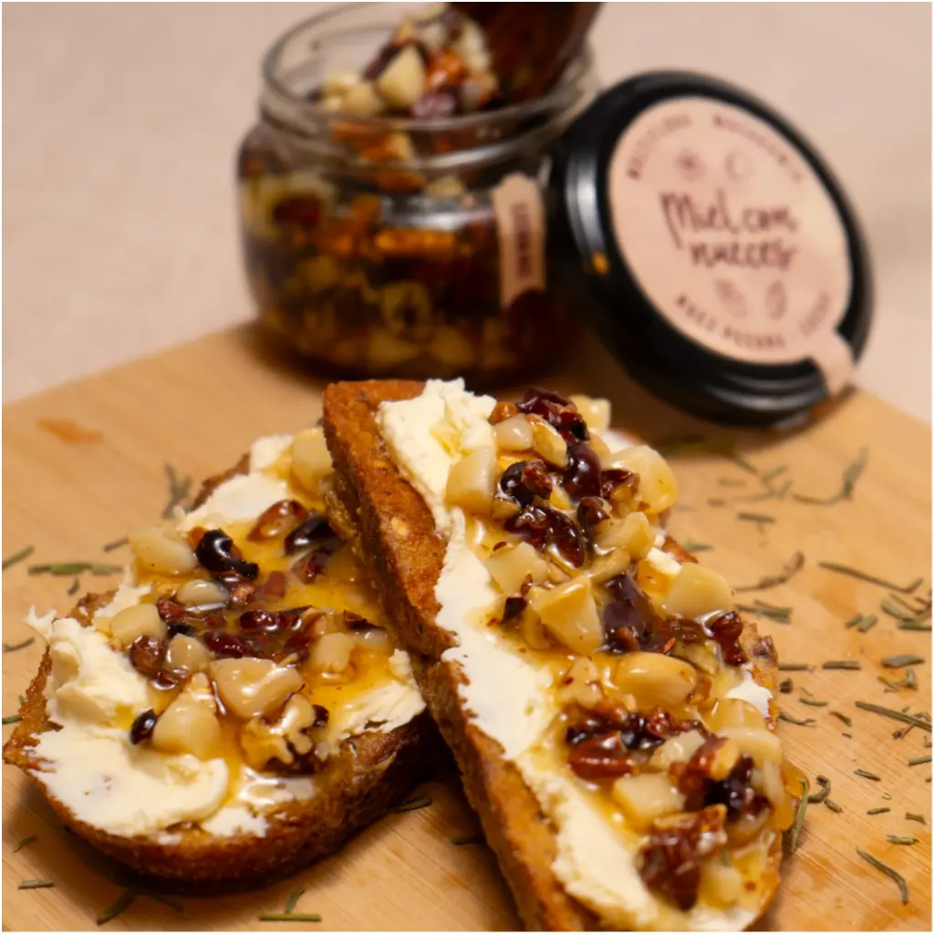 Miel con nueces_2.webp